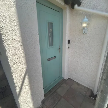 Lakenhow Guest house