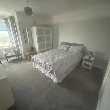 Gæstehus Lakenhow 3*